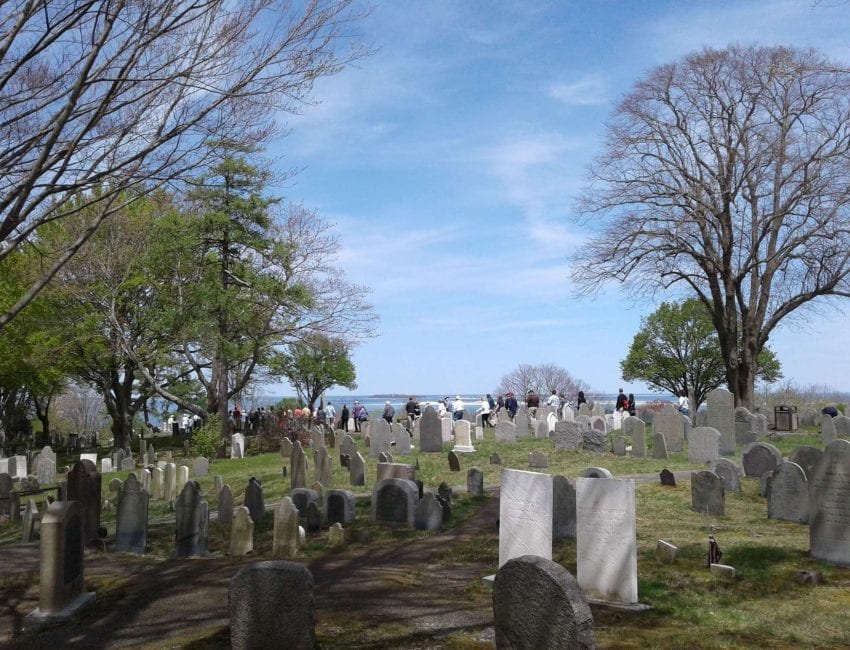 Burial Hill Walking Tour