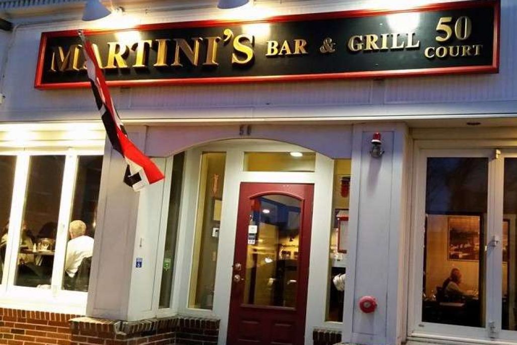 Martini's Bar & Grill
