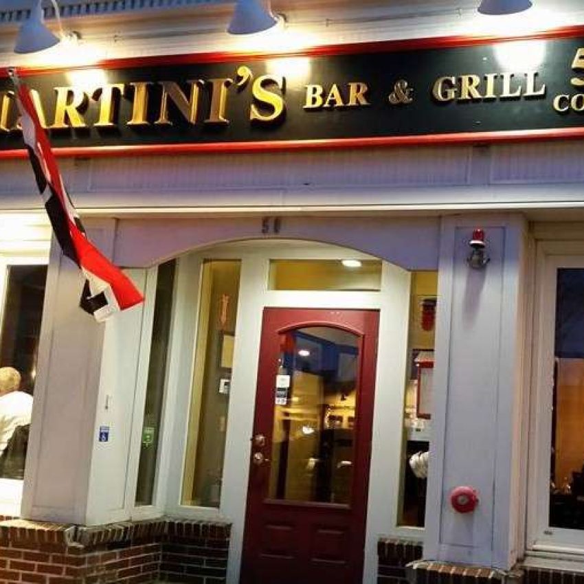 Martini's Bar & Grill